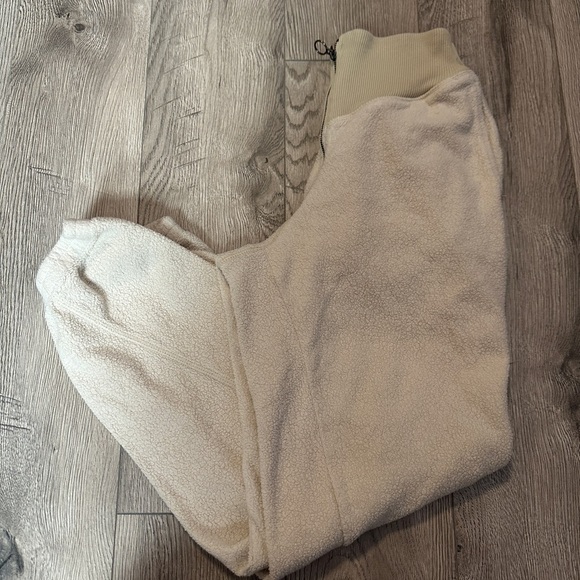 aerie cream zip up joggers size xs - Picture 4 of 4